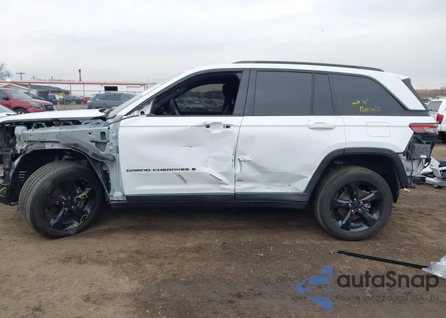 1C4RJHAG4N8606781: 44051053