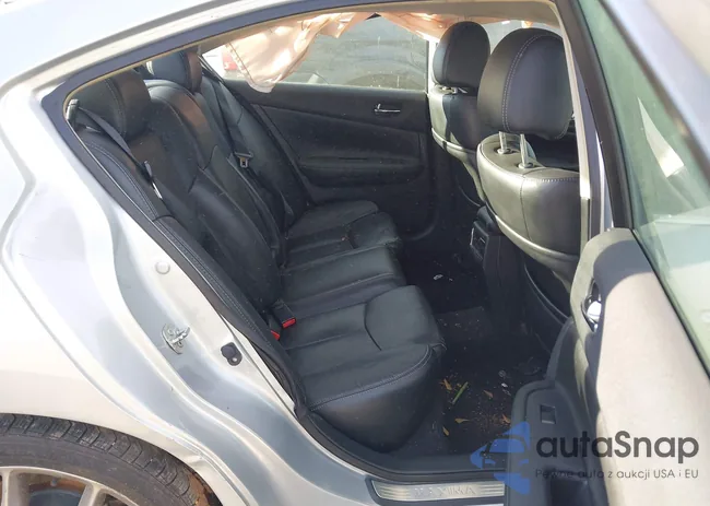 1N4AA5AP3BC835575: 44051062