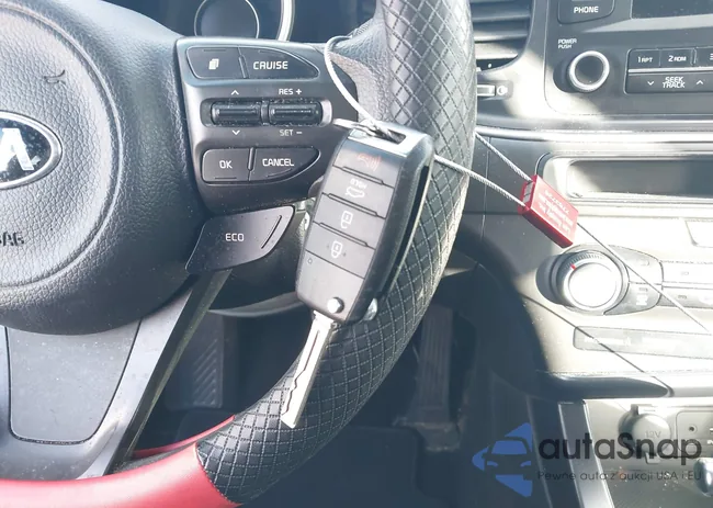 KNAGM4A72F5586909: 44051075