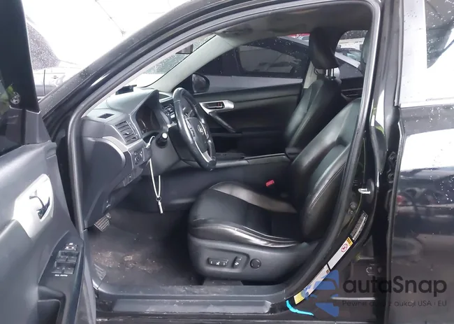 JTHKD5BH9C2065126: 44051082