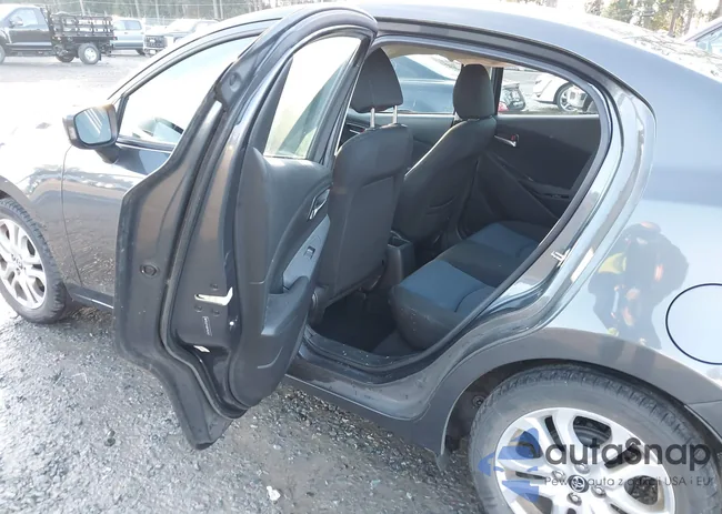 3MYDLBYV8HY163423: 44051173