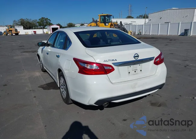 1N4AL3AP5HC290843: 44051175