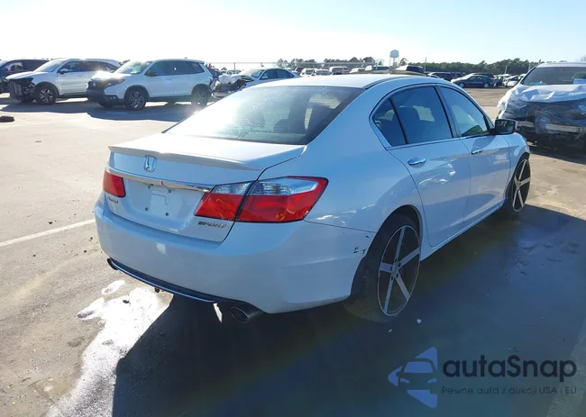 1HGCR2F50FA232152: 44050239