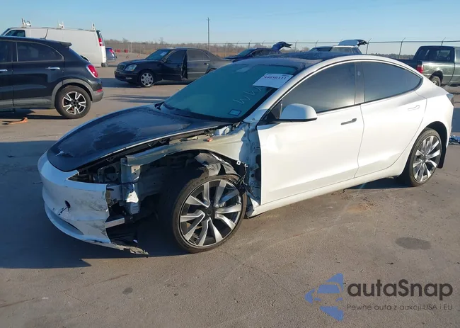 5YJ3E1EB1RF859840: 44050333