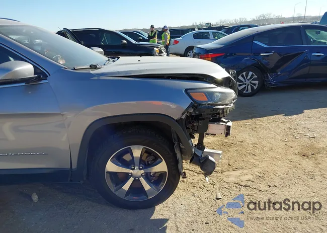 1C4PJMDNXKD149195: 44050410