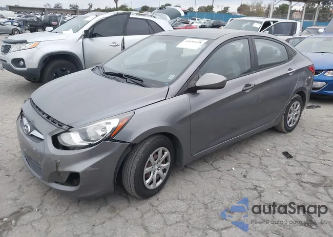 KMHCT4AE2DU538456: 44050448