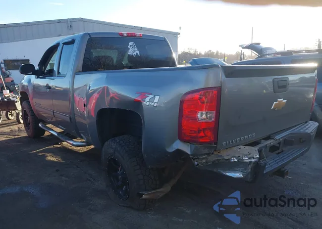 1GCRKSE74DZ103796: 44050579