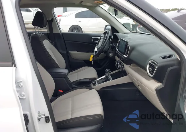 KMHRC8A31PU260718: 44051645