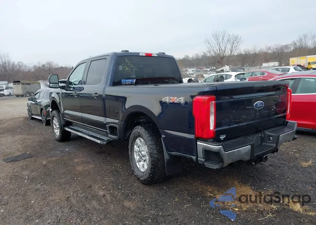 1FT7W2BT9PEC48437: 44051795