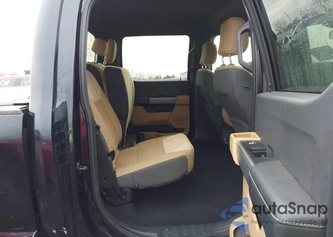 1FT7W2BT9PEC48437: 44051795