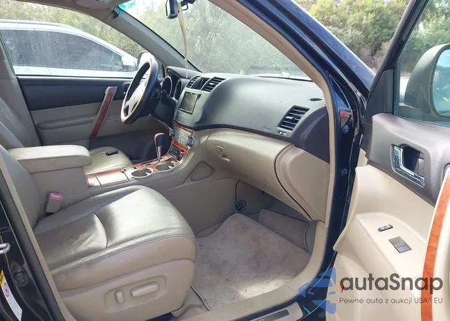 5TDYK3EH0AS022818: 44051885