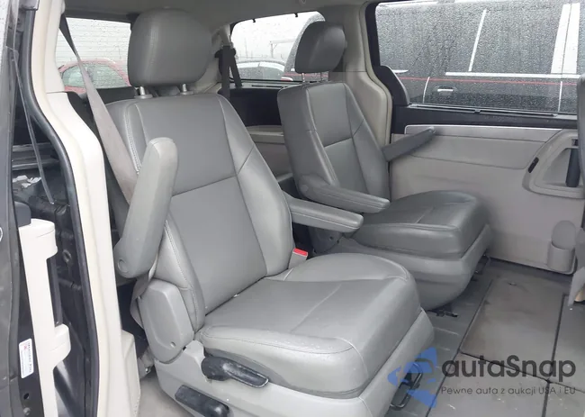 2C4RVABG2CR354878: 44051906