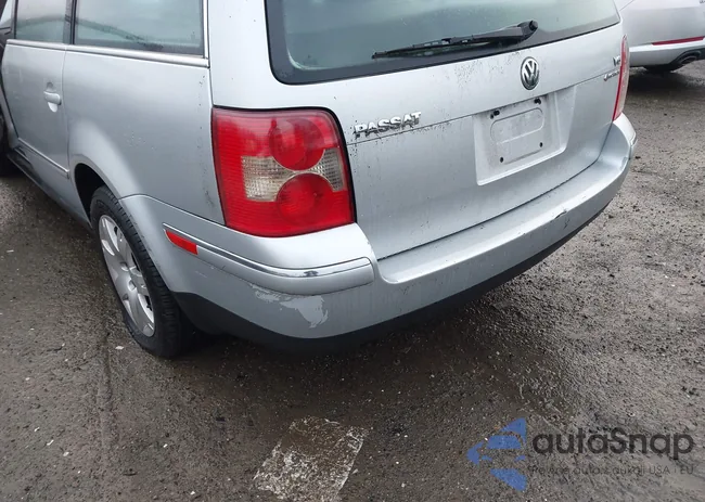 WVWYH63B83E026462: 44052051