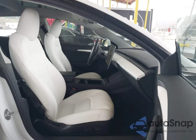 5YJ3E1EC7PF500109: 44052071