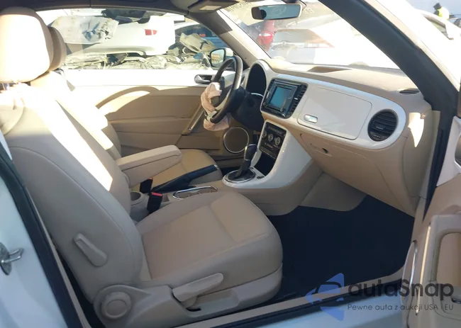 3VW5DAAT2KM504944: 44052091