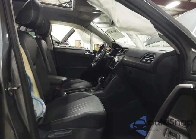 3VV2B7AX1NM034817: 44052148