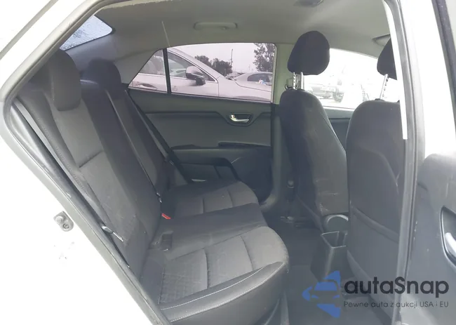 3KPA24AB8KE211785: 44052165