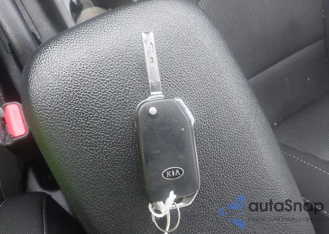 3KPF24AD7KE117890: 44052180