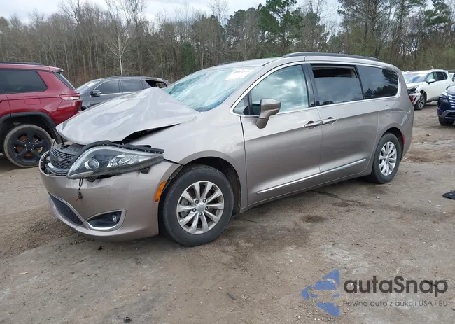 2C4RC1BG6HR564428: 44052199