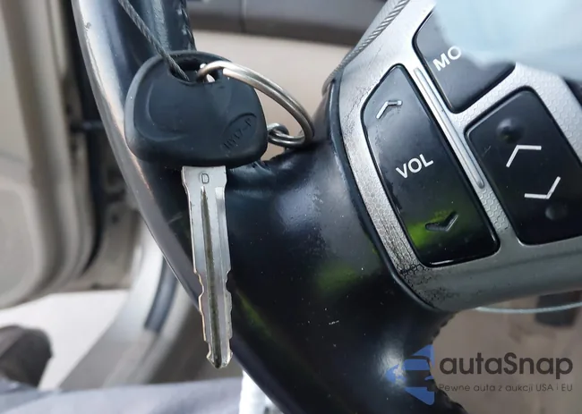 KM8DU46D27U046662: 44051311