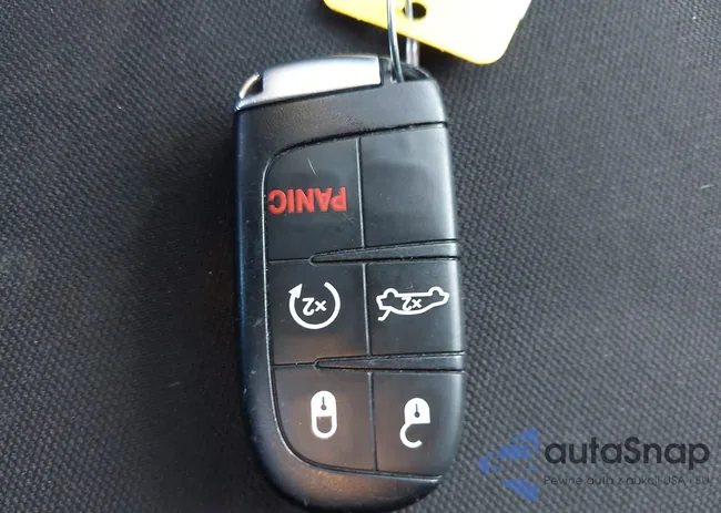 2C3CDXBG4PH575605: 44051353