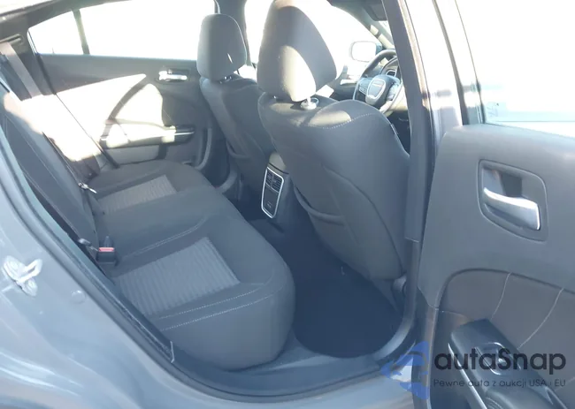 2C3CDXBG4PH575605: 44051353