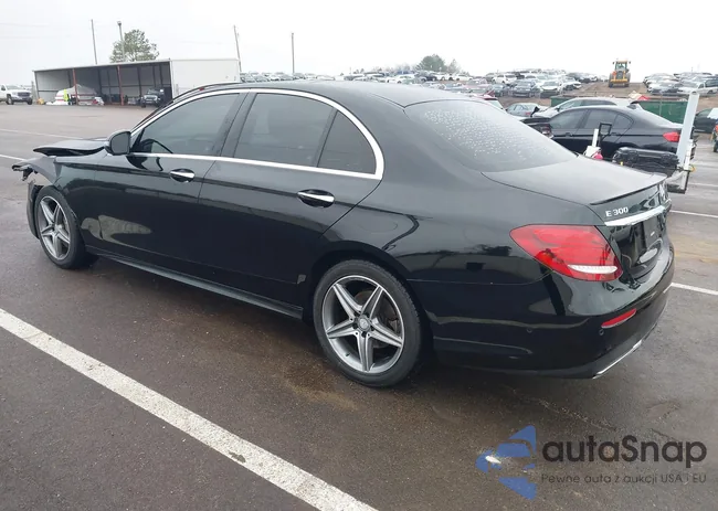 WDDZF4JB0HA040149: 44051397