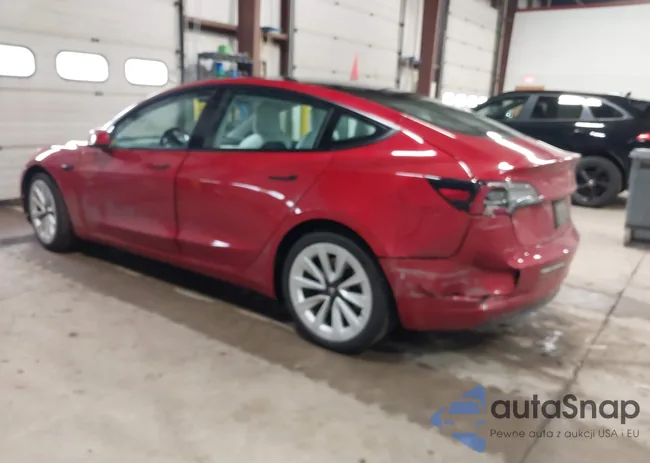 5YJ3E1EB1MF990341: 44051426