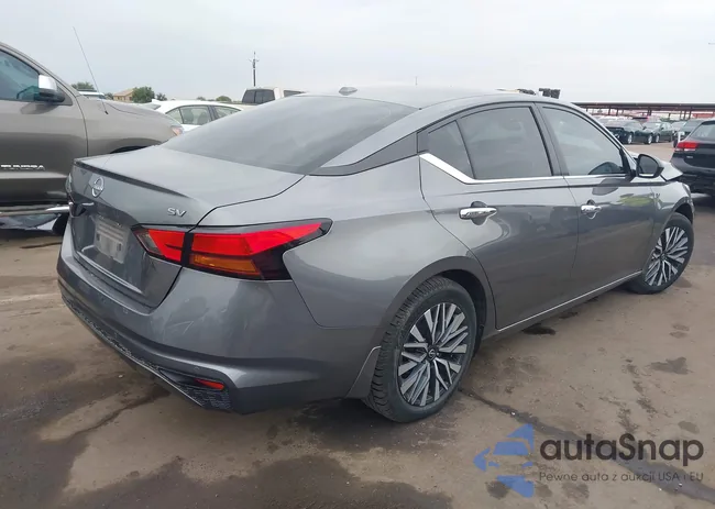 1N4BL4DV8RN328835: 44051602