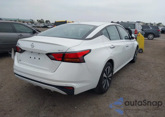 1N4BL4DV7MN389781: 44051610