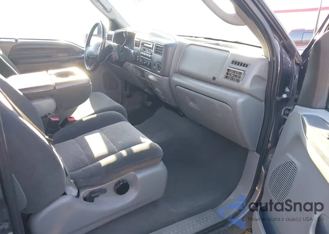 1FTNX21S93EA43563: 44052630