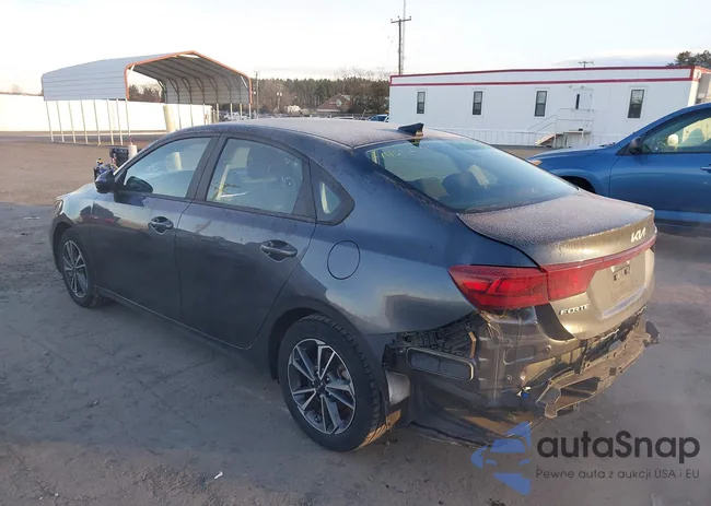 3KPF24AD6NE452224: 44052741