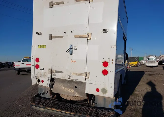 1FDBF2B63GED17557: 44052893