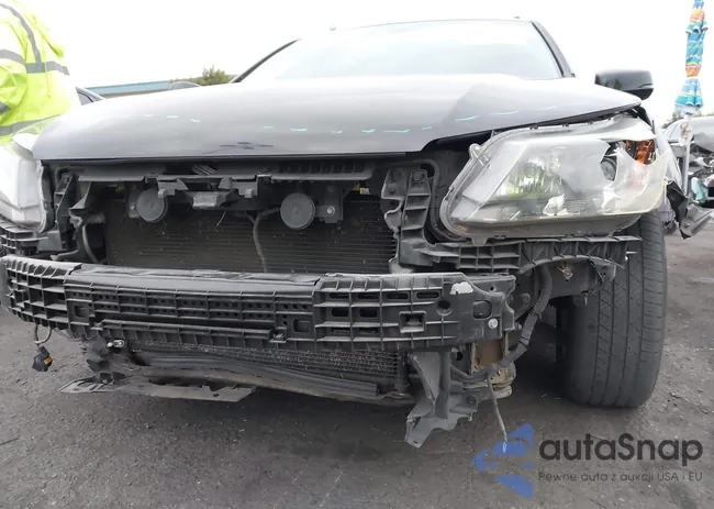 1HGCR3F84DA018648: 44053040