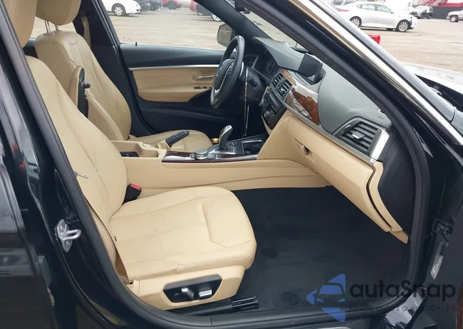 WBA8D9C5XJEM32860: 44053094