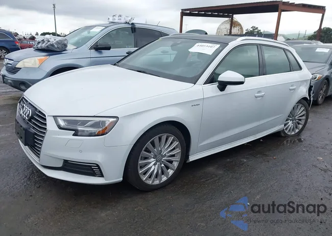 WAUSPBFF9JA112512: 44053107