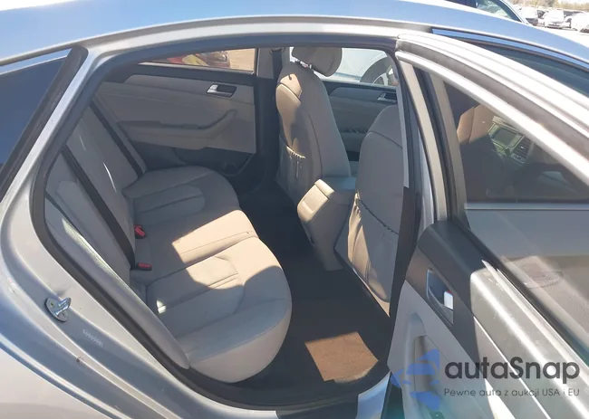 KMHE24L15GA039310: 44053196