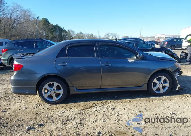 2T1BU4EE5BC752892: 44052309