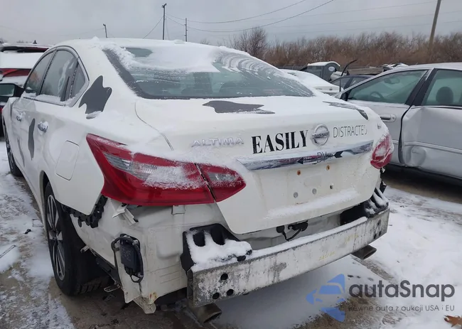 1N4AL3AP5JC262465: 44052422