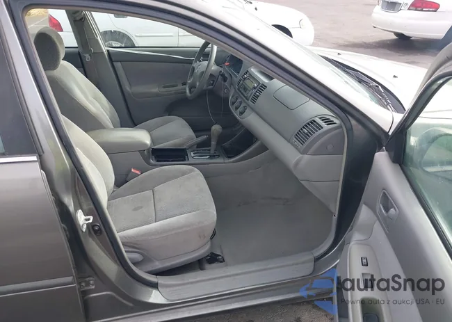 4T1BE32K32U588929: 44052448