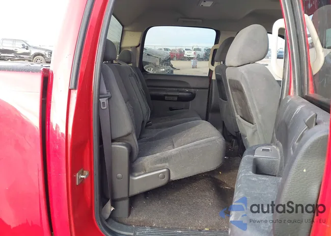 2GTEC13J281332061: 44052553