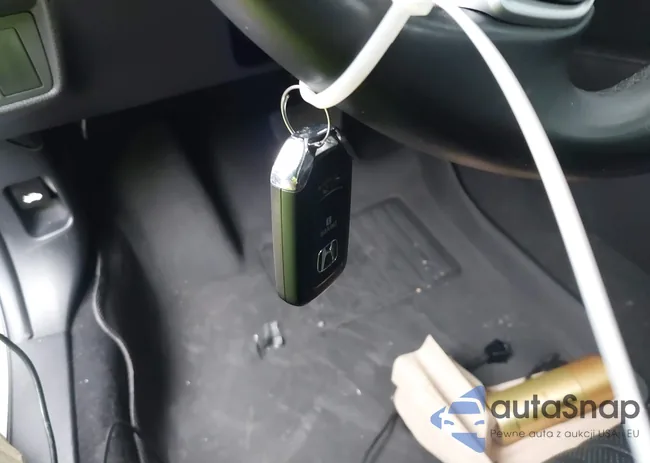 1HGCV2F92KA026730: 44052579