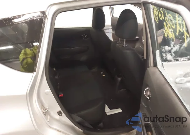 3N1CE2CP5GL403684: 44053695