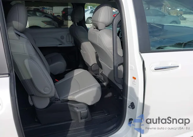 5TDYRKEC8SS252618: 44053878