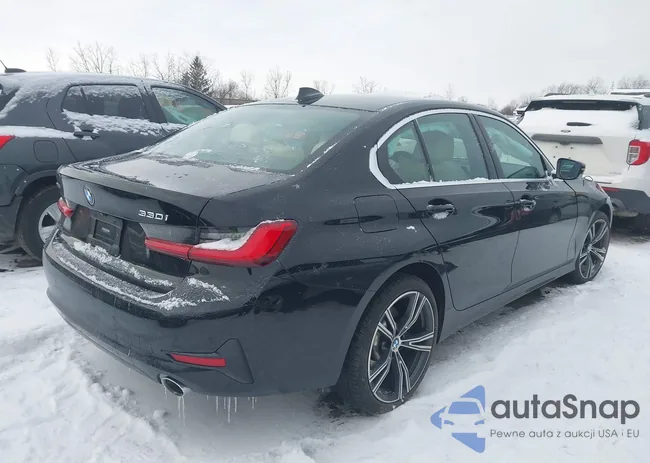 3MW5R7J09M8B54721: 44053952