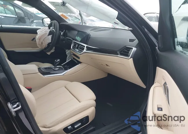 3MW5R7J09M8B54721: 44053952