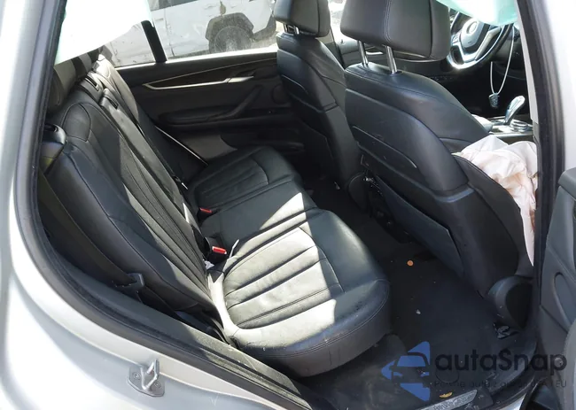 5UXKR0C5XG0S90150: 44054042