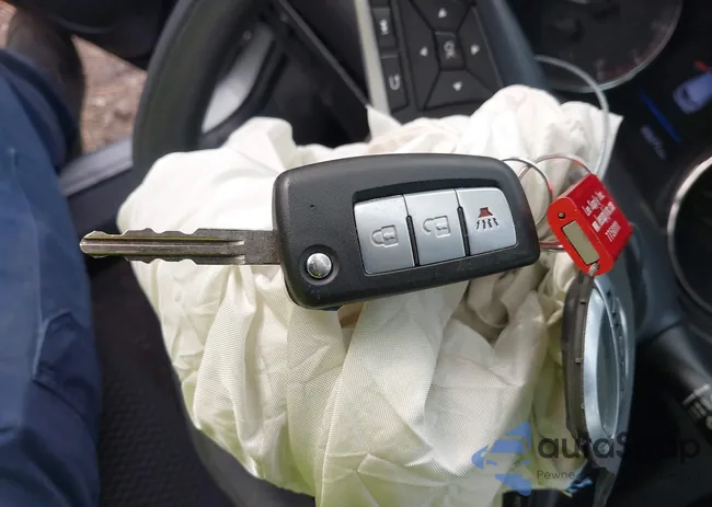 JN1BJ1AV8MW562417: 44054091