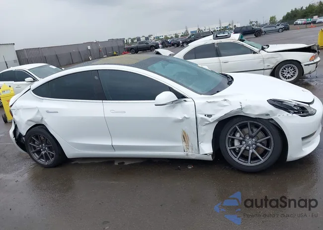 5YJ3E1EA3JF062579: 44053315