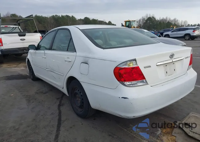 4T1BE32K45U393779: 44054643